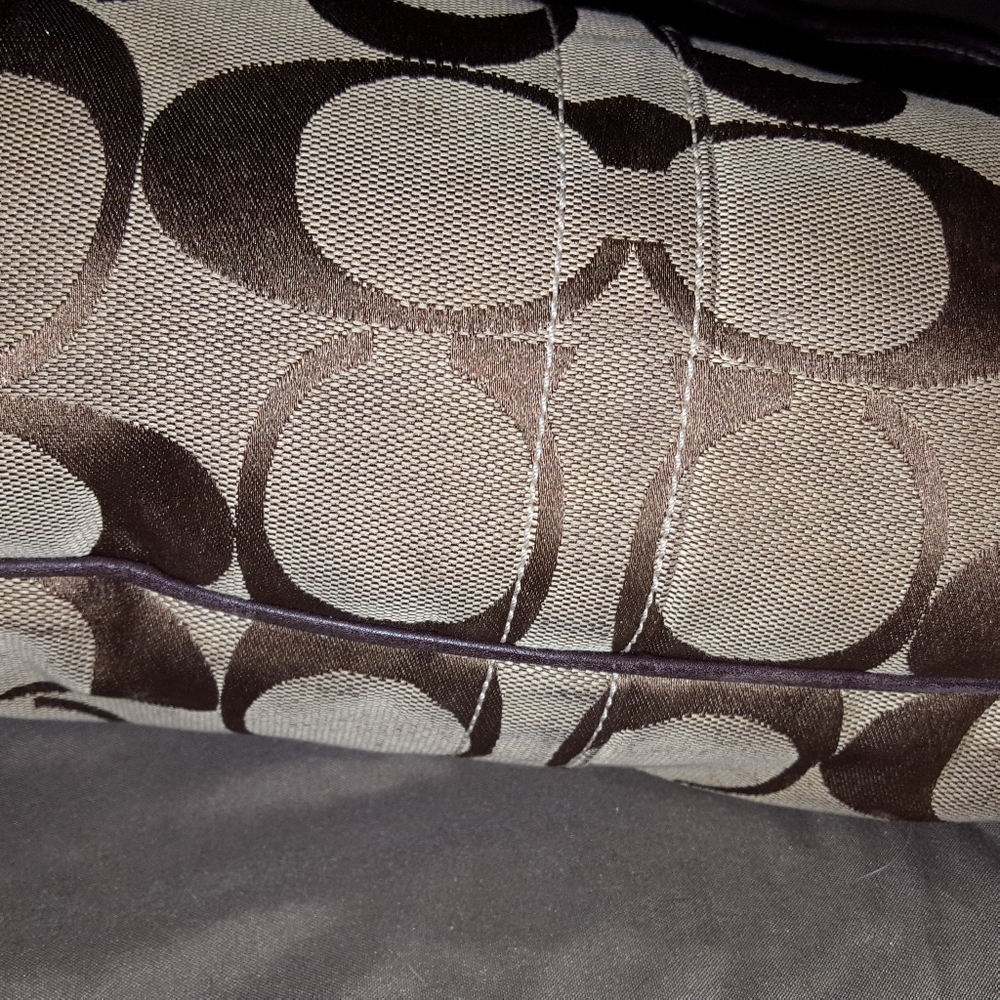 Authentic Coach cresent bag - Picture 5 of 6